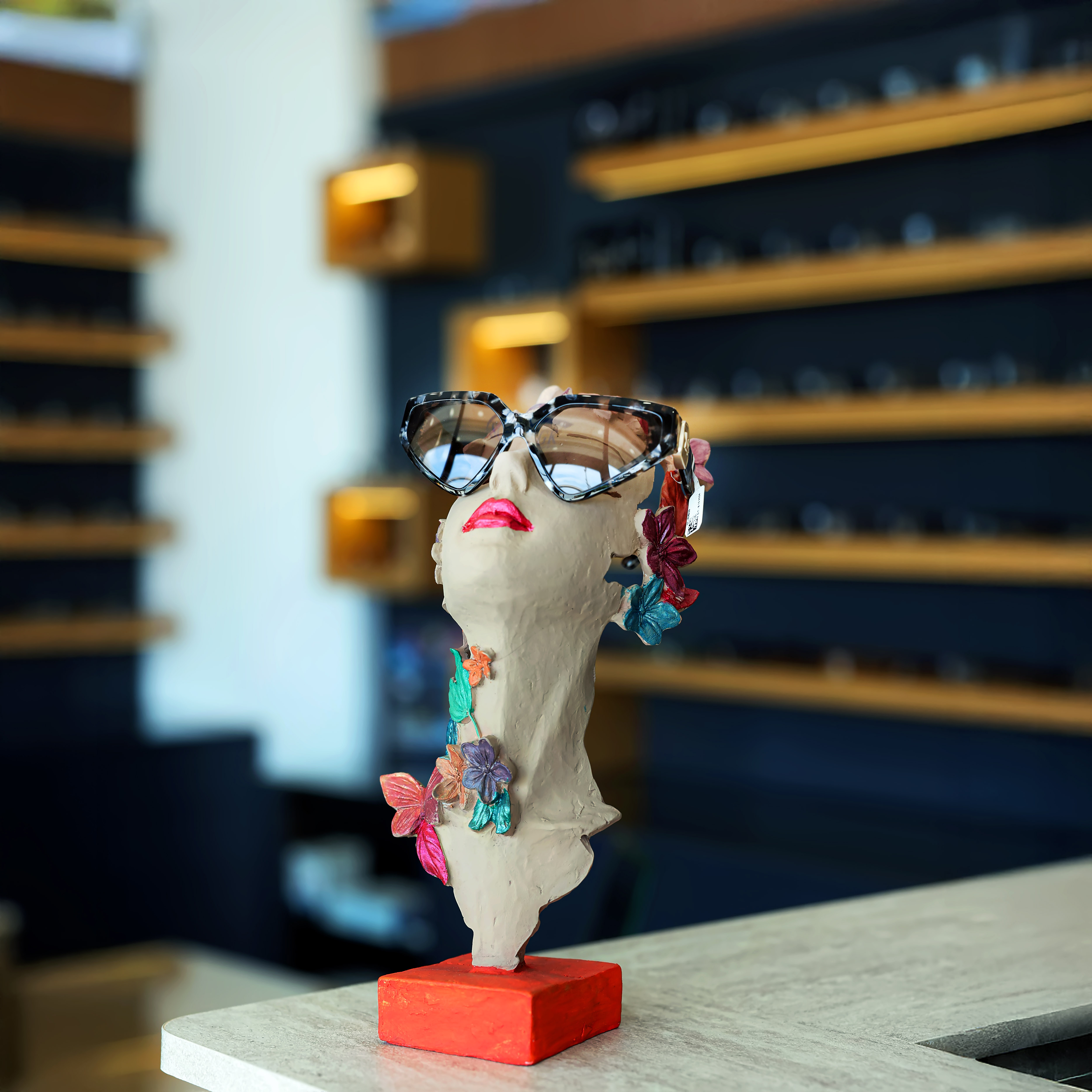 Gözlerinize Hak Ettiği Değer